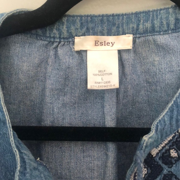 Embroidered Denim Pocket Dress - Picture 4 of 5